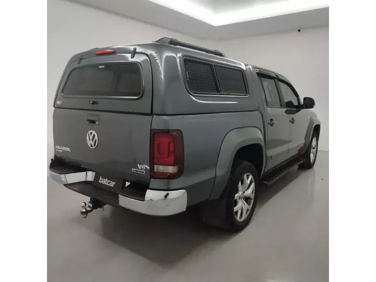 Volkswagen Amarok Cinza 8