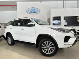 Toyota Hilux SW4
