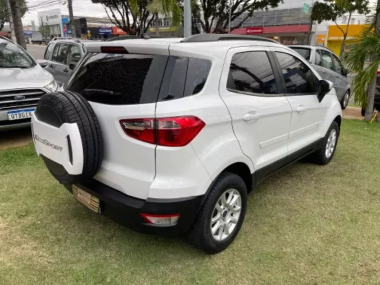 Ford Ecosport Branco 9