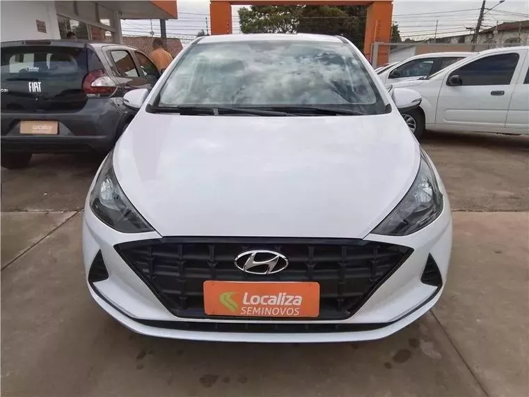 Hyundai HB20S Branco 4