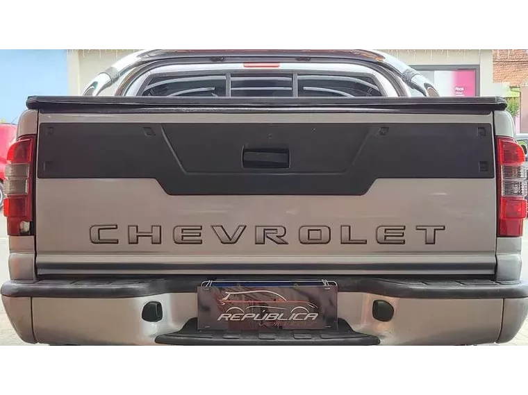 Chevrolet S10 Prata 9