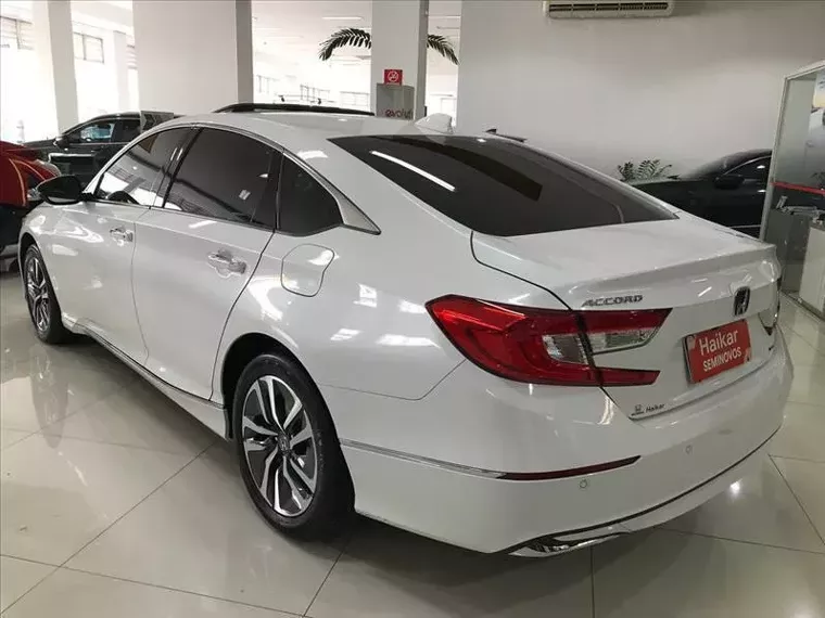 Honda Accord Branco 10