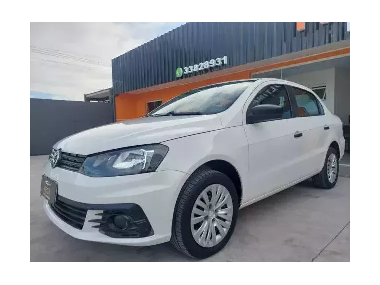 Volkswagen Voyage Branco 10