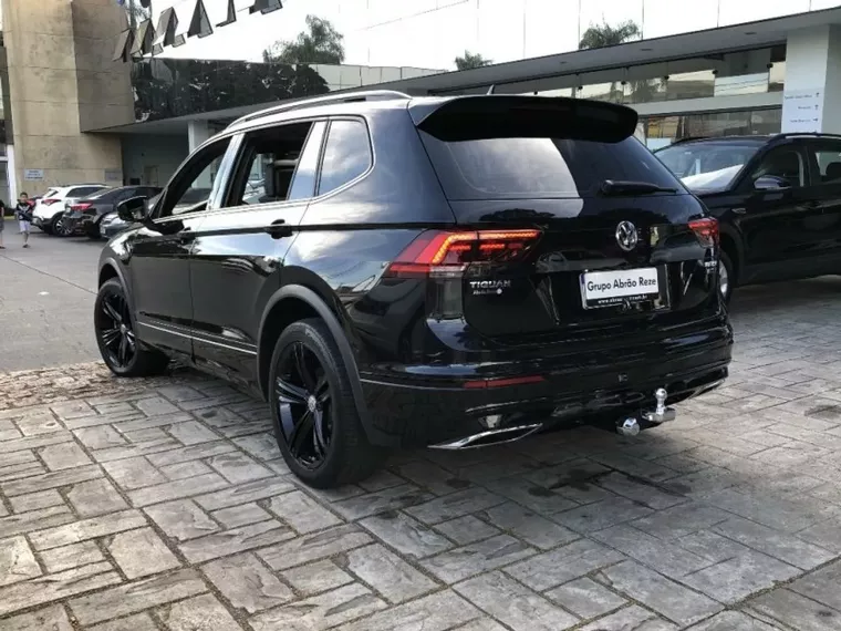 Volkswagen Tiguan Preto 13