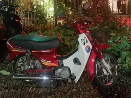 Honda C 100