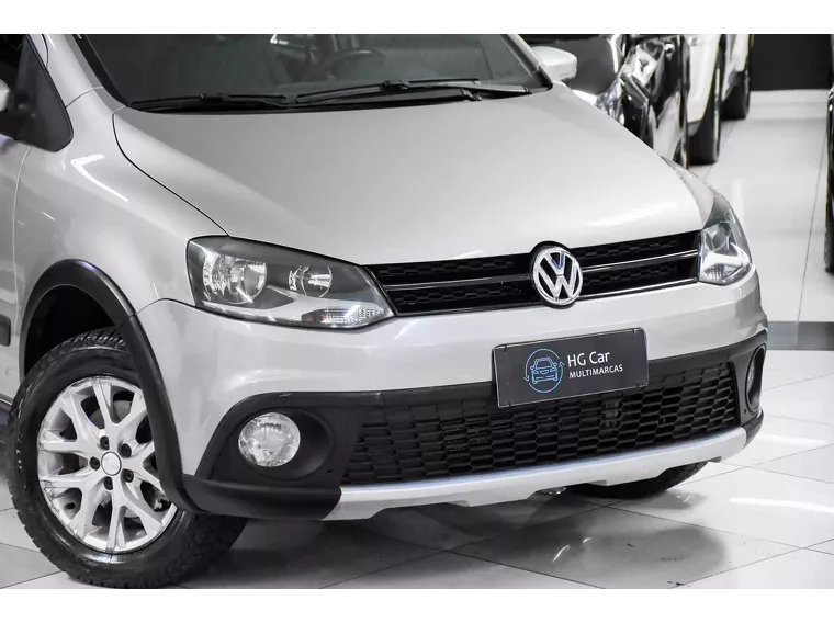 Volkswagen Crossfox Prata 12