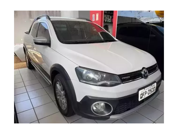 Volkswagen Saveiro Branco 3