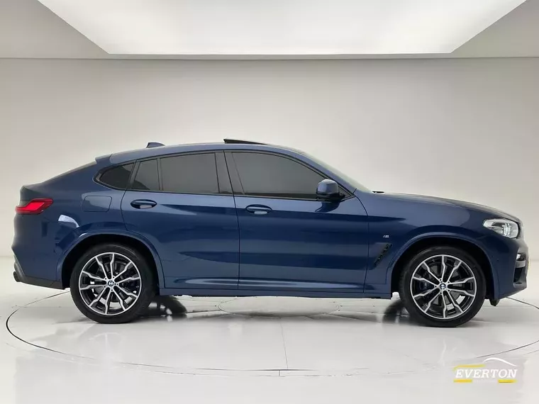 BMW X4 Azul 10