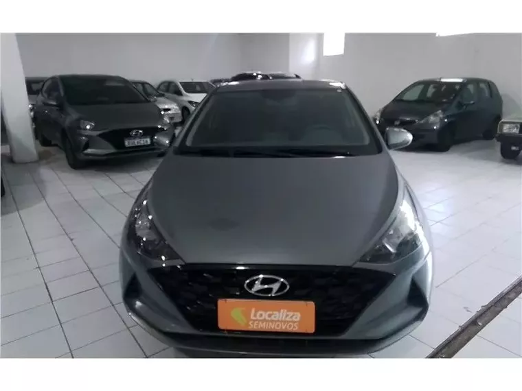 Hyundai HB20S Cinza 10