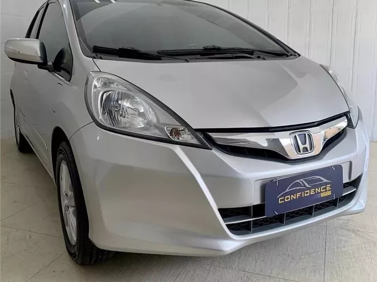 Honda FIT Prata 1