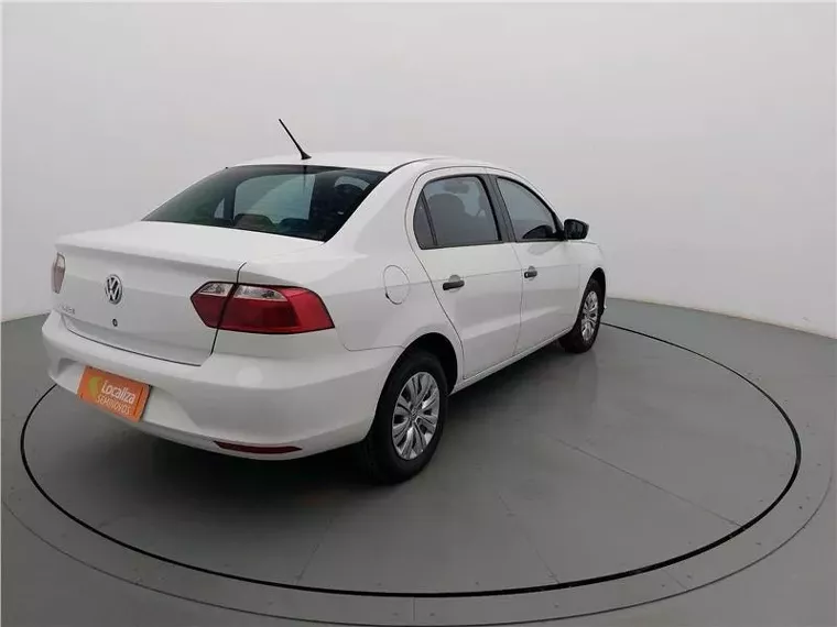 Volkswagen Voyage Branco 14