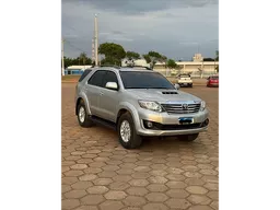 Toyota Hilux SW4