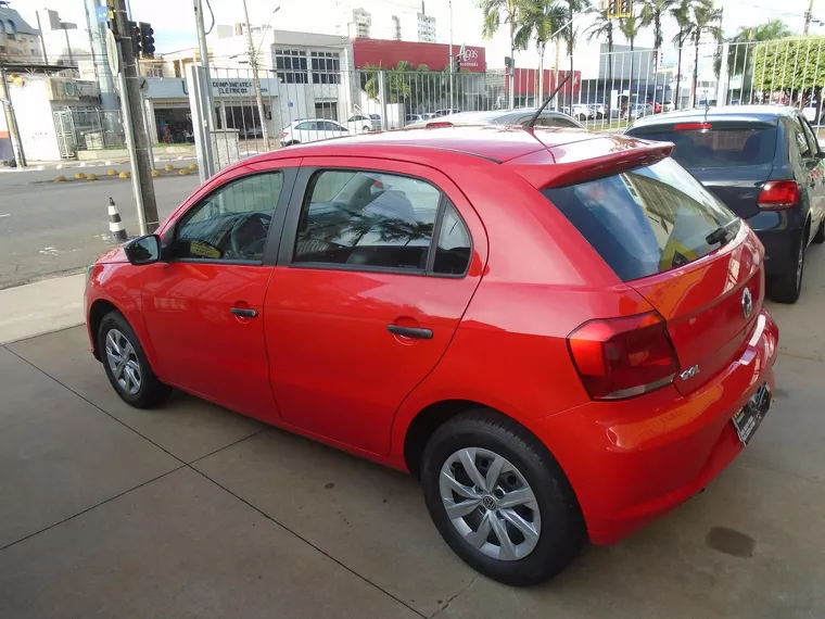 Volkswagen Gol Vermelho 4