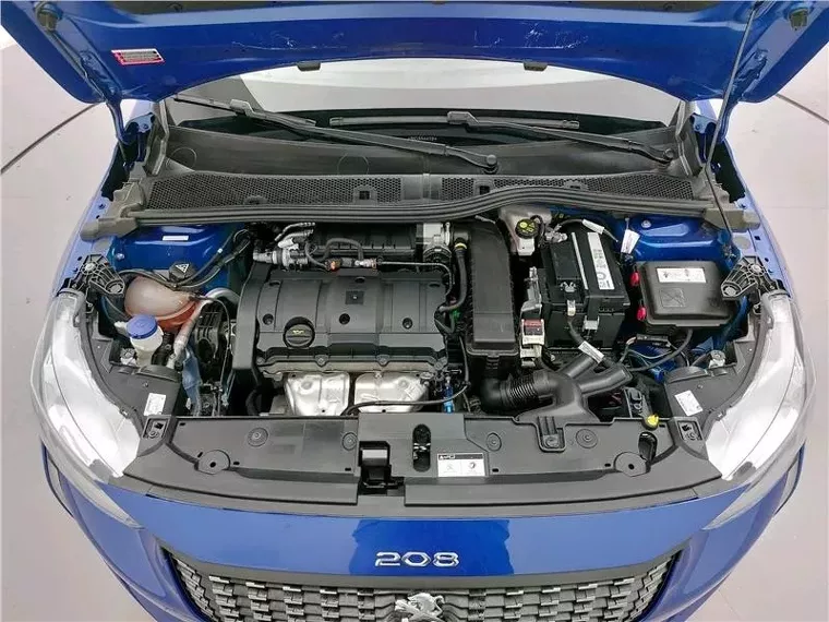 Peugeot 208 Azul 18