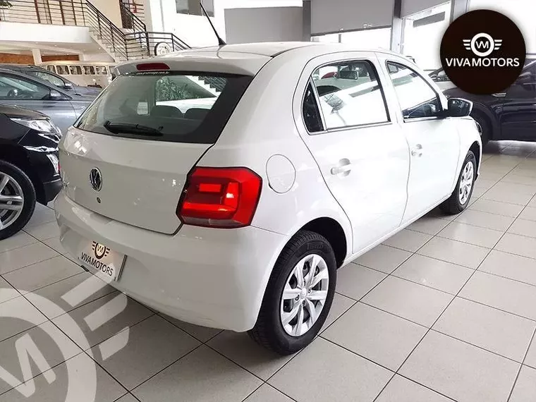 Volkswagen Gol Branco 11