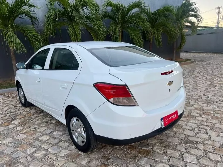 Chevrolet Prisma Branco 6