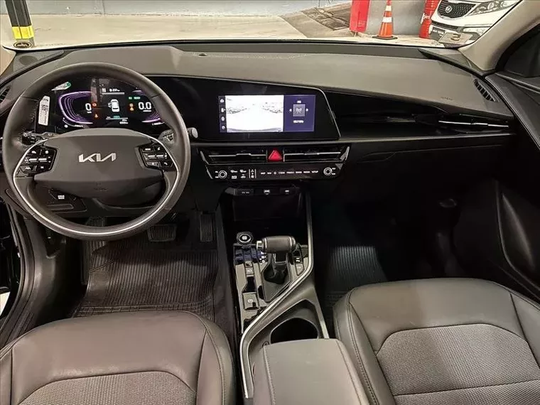 KIA Niro Preto 11