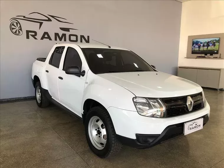 Renault Duster Oroch Branco 1