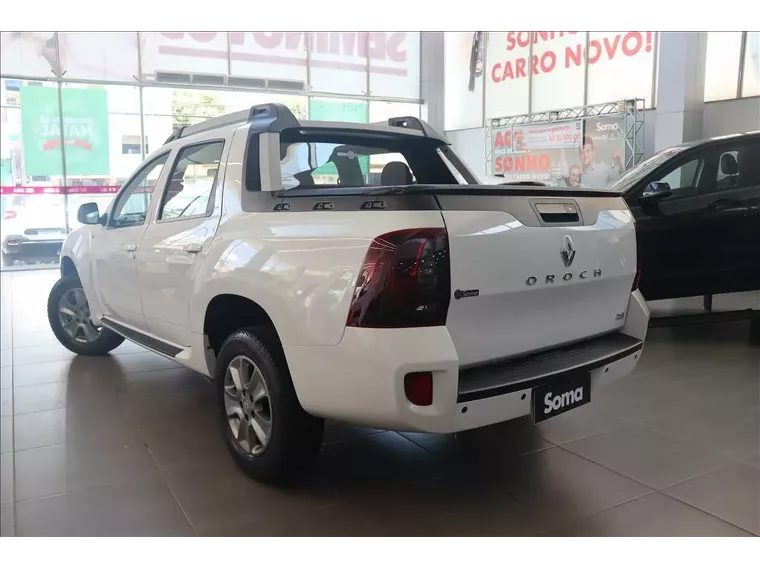 Renault Duster Oroch Branco 6