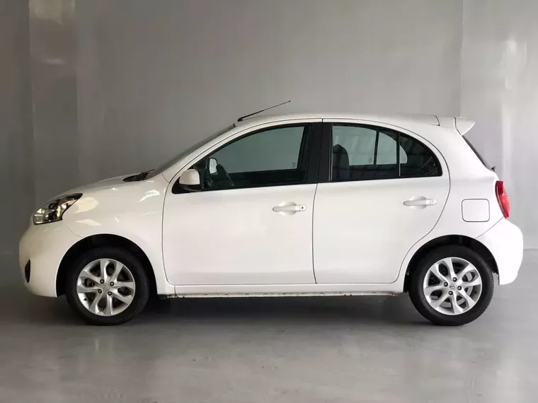 Nissan March Branco 14