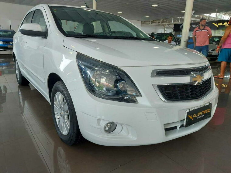 Chevrolet Cobalt Branco 1