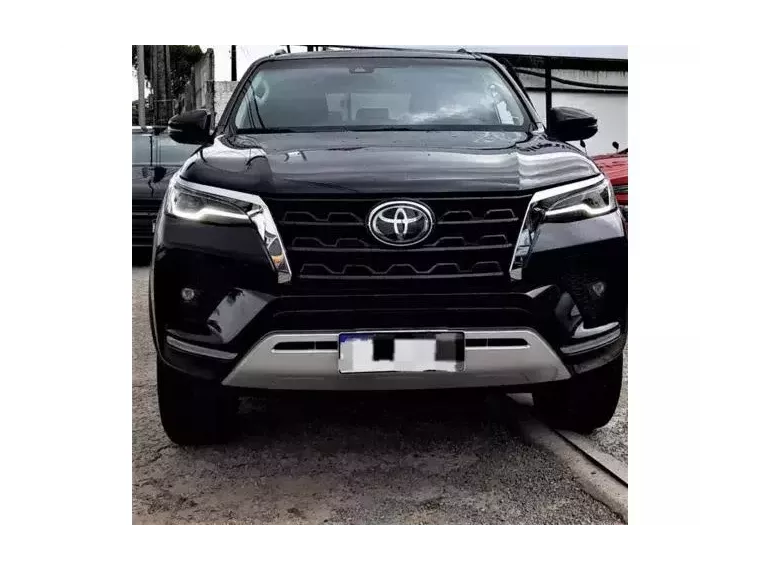 Toyota Hilux Preto 1