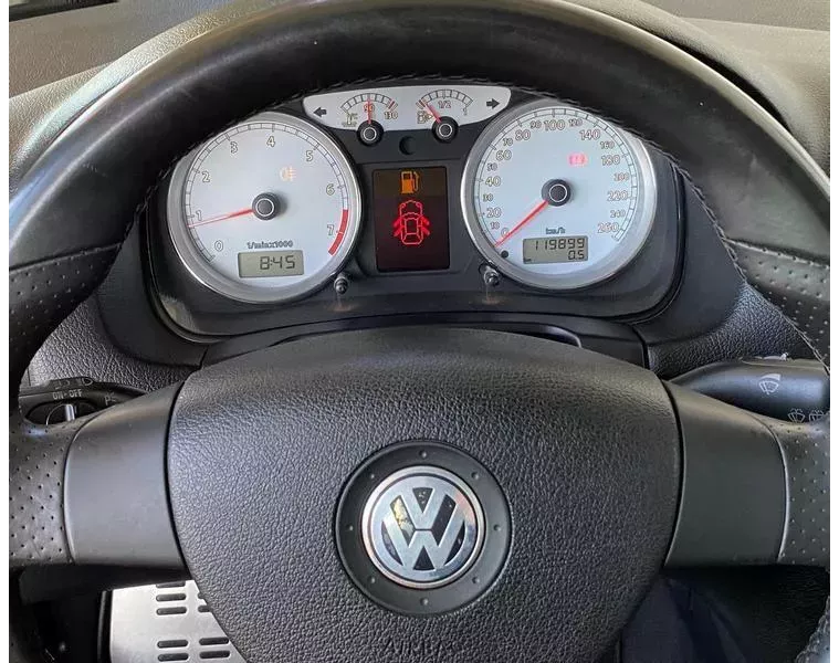 Volkswagen Golf Prata 19