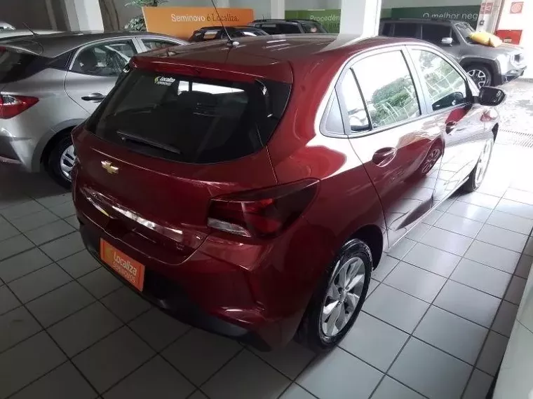 Chevrolet Onix Vermelho 11