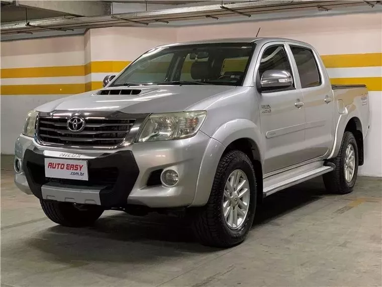 Toyota Hilux Prata 5