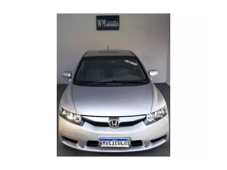 Honda Civic Prata 5