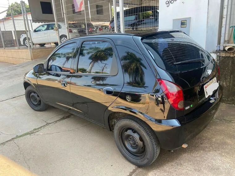 Chevrolet Celta Preto 3