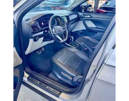 Volkswagen Taos