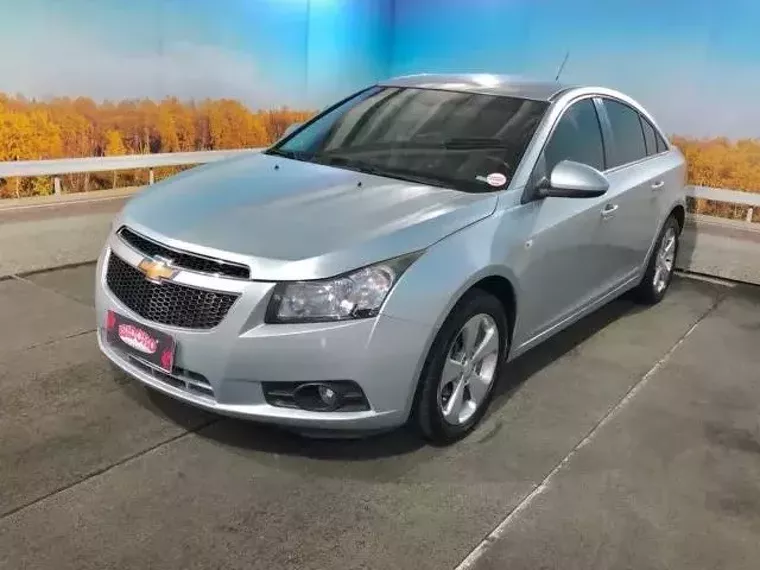 Chevrolet Cruze Prata 1