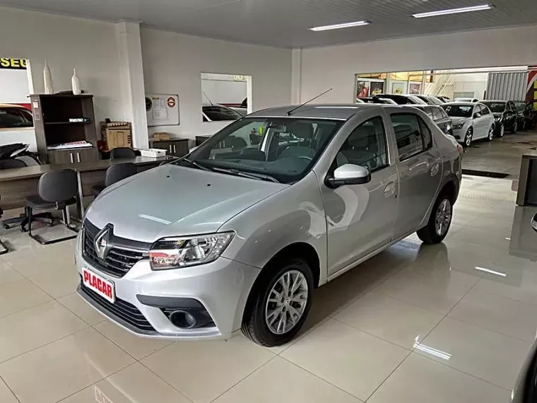 Renault Logan Prata 1