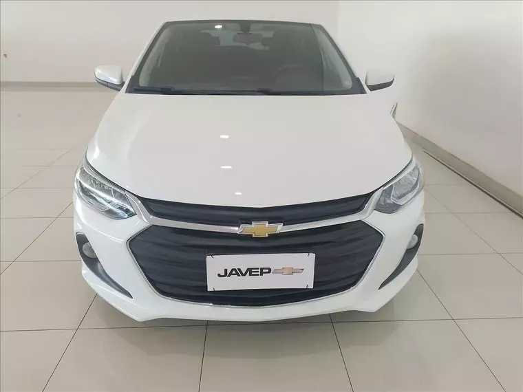 Chevrolet Onix Branco 10