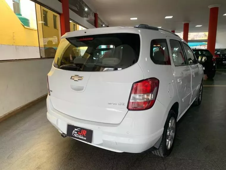 Chevrolet Spin Branco 12