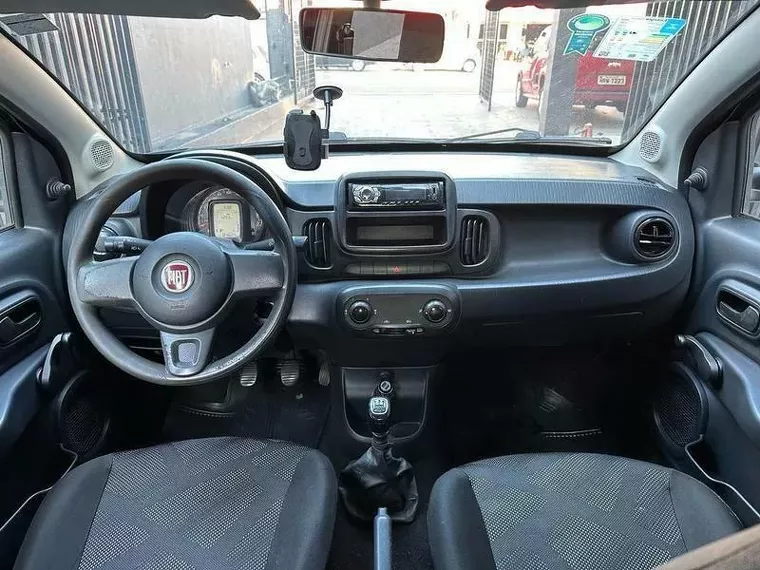 Fiat Mobi Preto 6