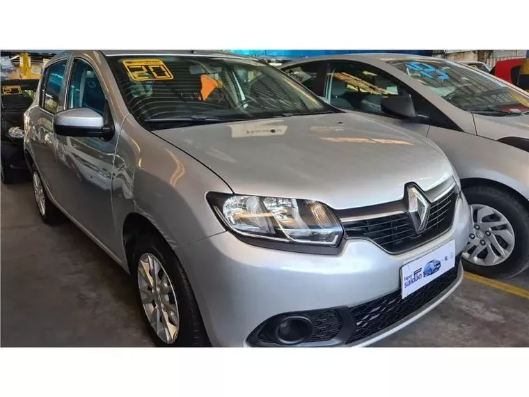 Renault Sandero Prata 1