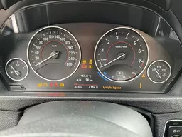 BMW 328i