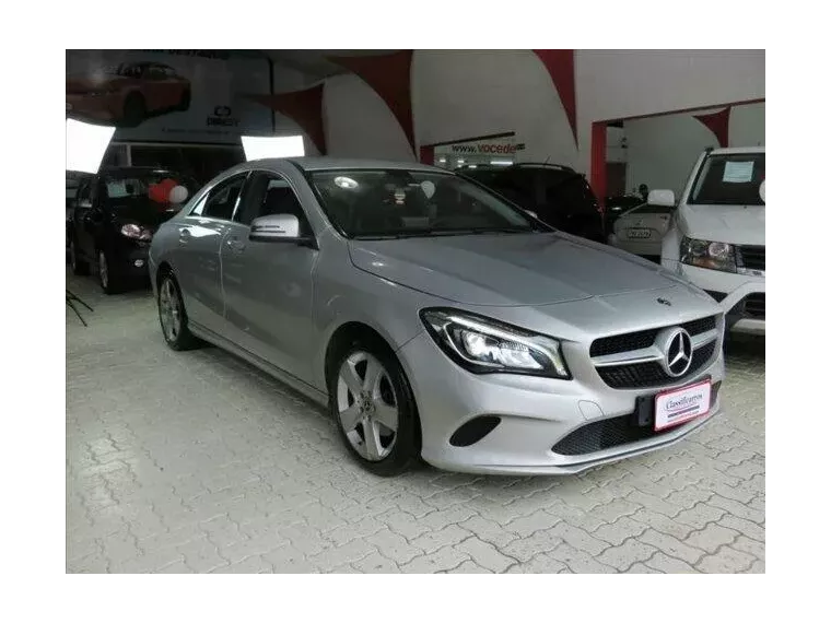 Mercedes-benz CLA 180 Prata 4