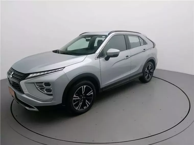 Mitsubishi Eclipse Cross Prata 1