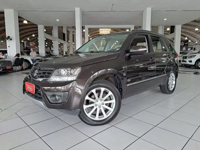 Suzuki Grand Vitara Marrom 14