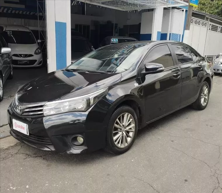 Toyota Corolla Preto 8