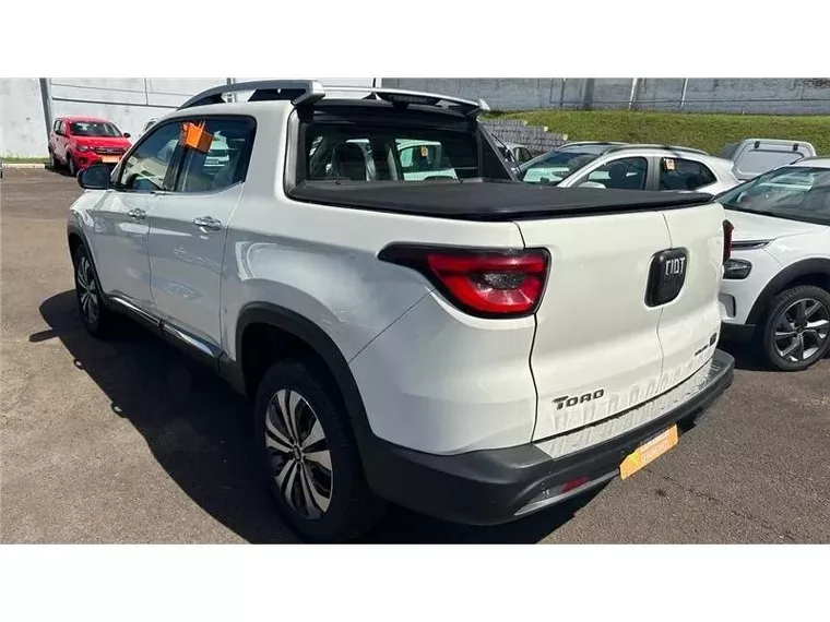 Fiat Toro Branco 9