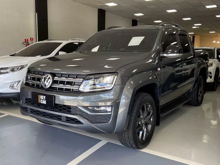 Volkswagen Amarok Cinza 10