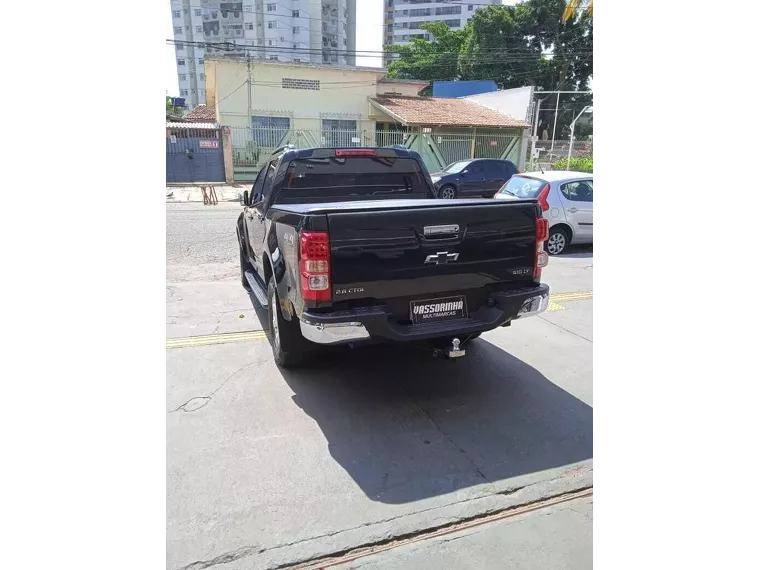 Chevrolet S10 Preto 3