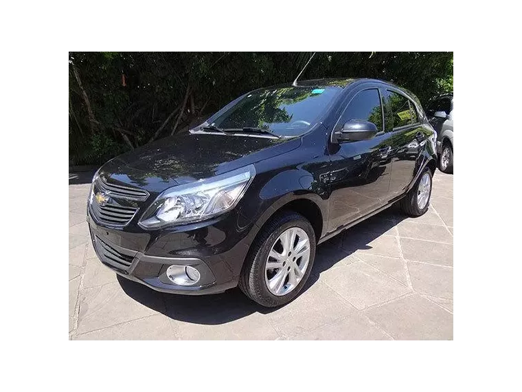 Chevrolet Agile Preto 5