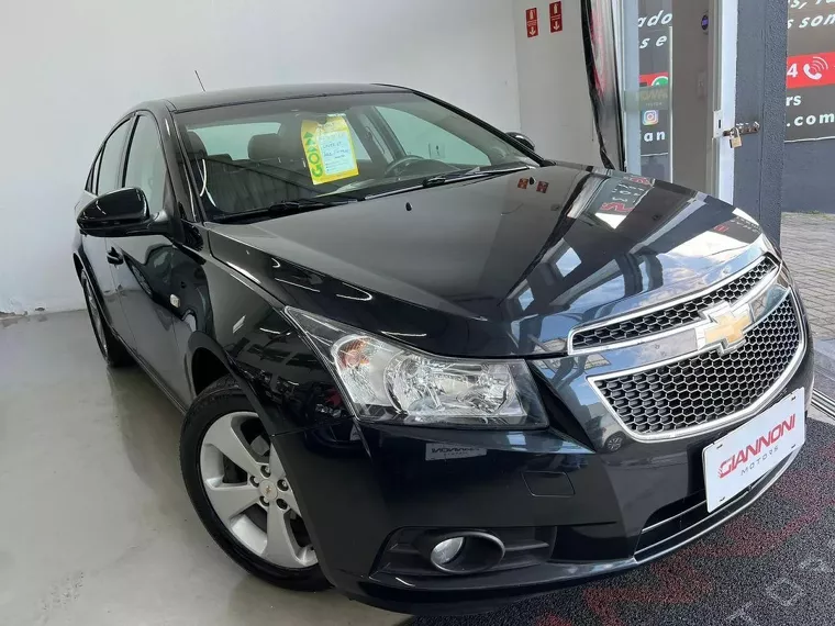 Chevrolet Cruze Preto 1