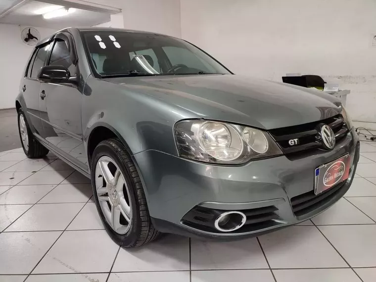 Volkswagen Golf Cinza 4