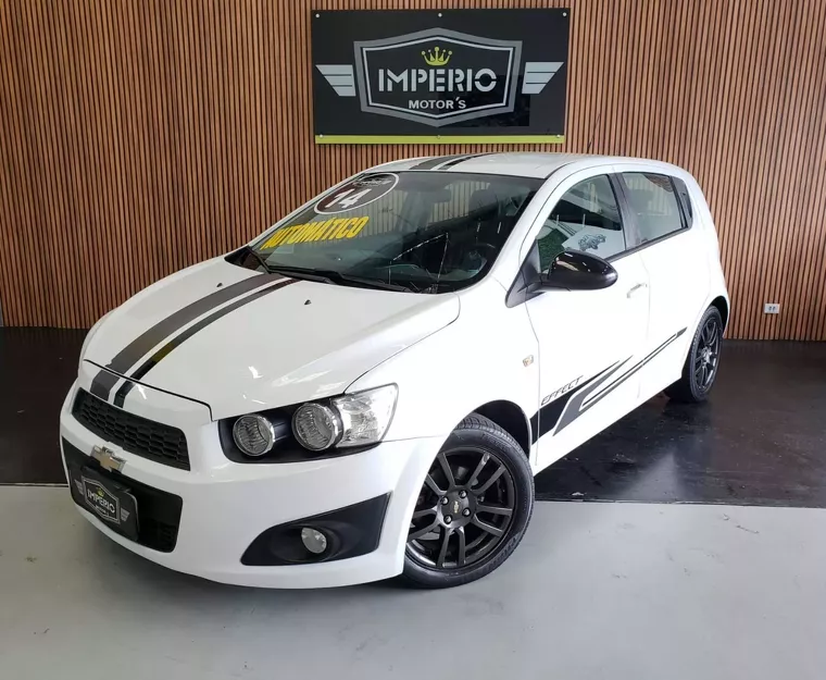 Chevrolet Sonic Branco 12